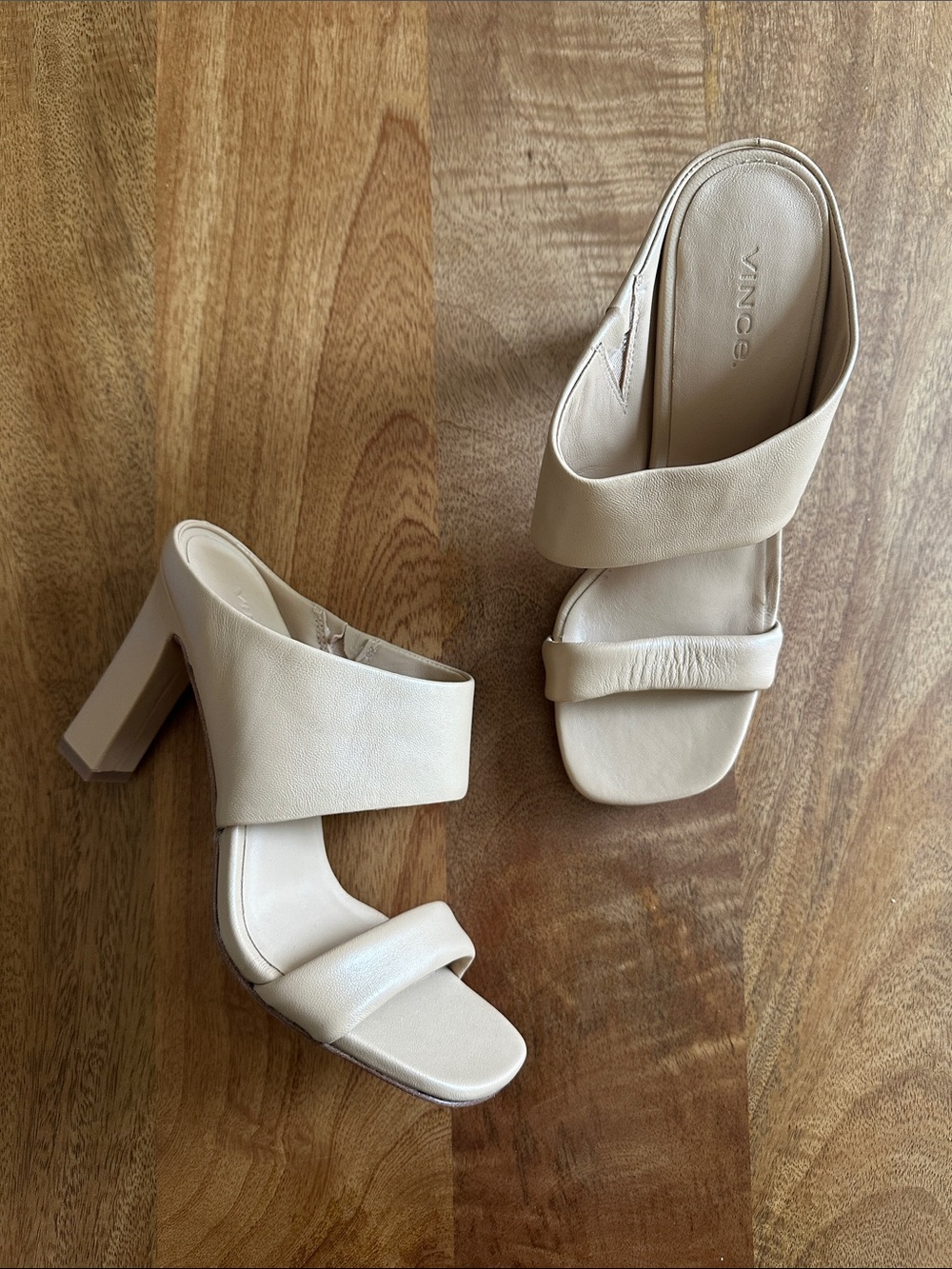 Vince Vero Cuoio Double Strap Block Heel Sandals Cream Size 7